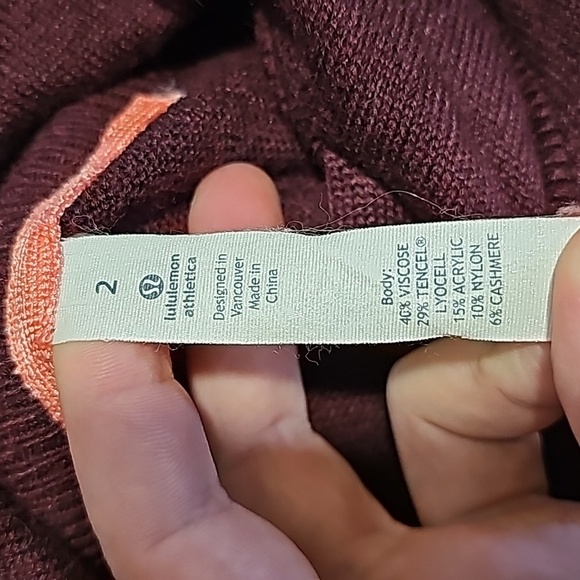 Lululemon size 2 Bordeaux Drama Sweet Savasana Pullover - Picture 6 of 6